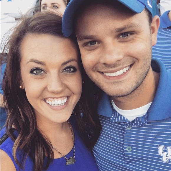 Meet your Posher, Rebecca - Picture 1 of 1